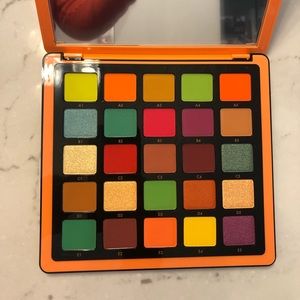 NIB Anastasia Beverly Hills Norvina Palette Vol. 3